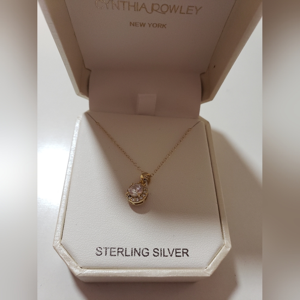 Cynthia Rowley Gold Necklace with Sparkling Gem